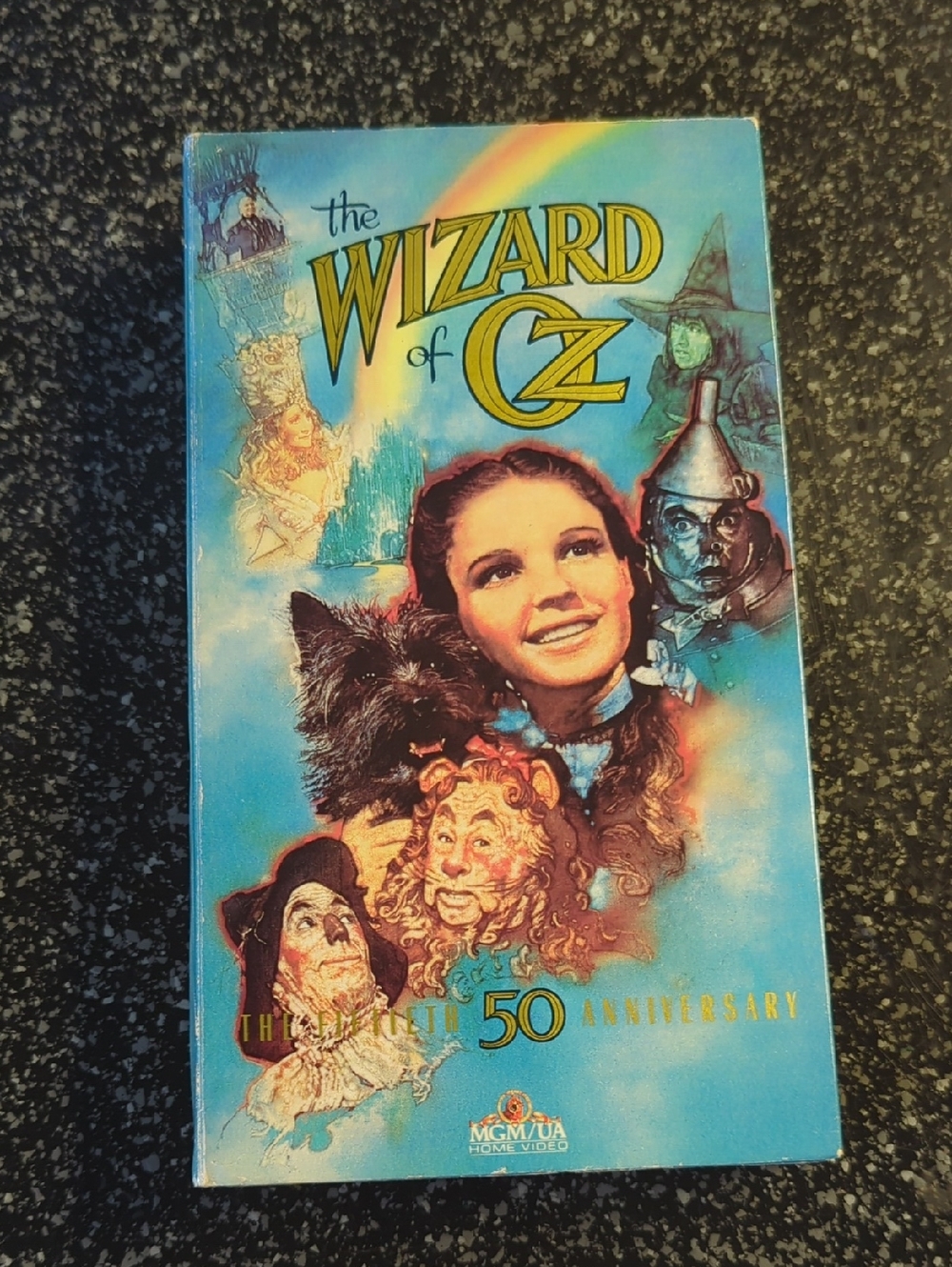 The Wizard Of Oz. 50th Anniversary Vhs. Open.